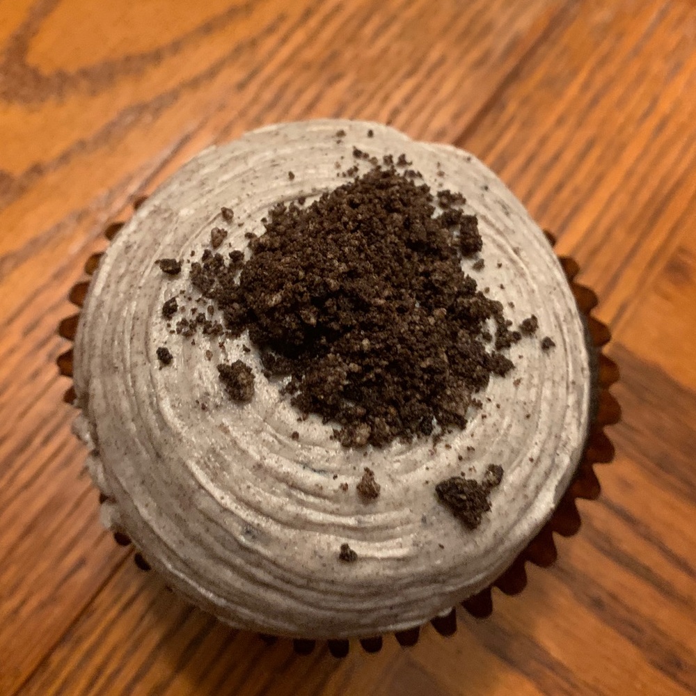 Meet your Posher, Ella